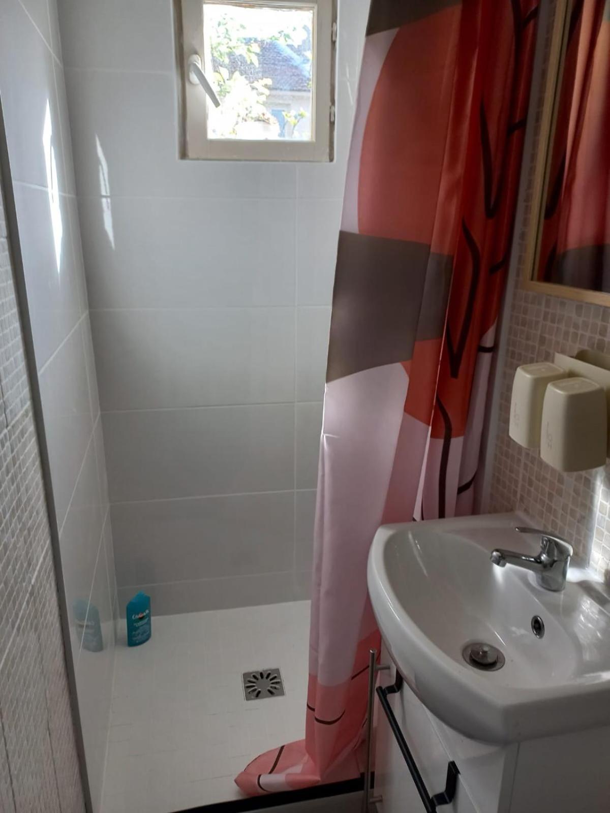 Maisonnette Au Calme Gennevilliers Zewnętrze zdjęcie