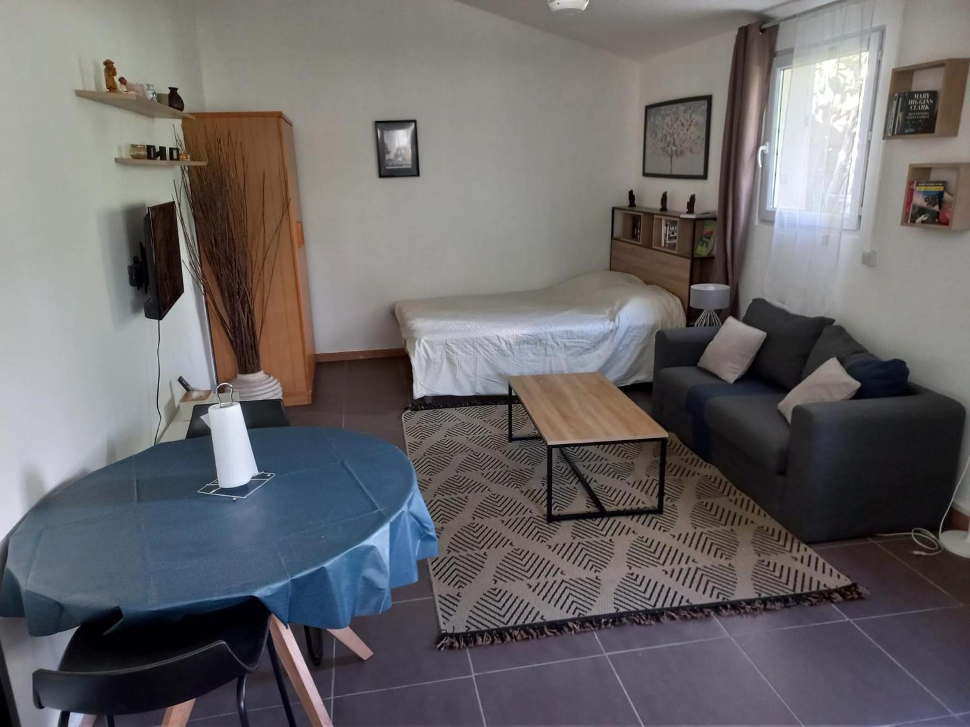 Maisonnette Au Calme Gennevilliers Zewnętrze zdjęcie